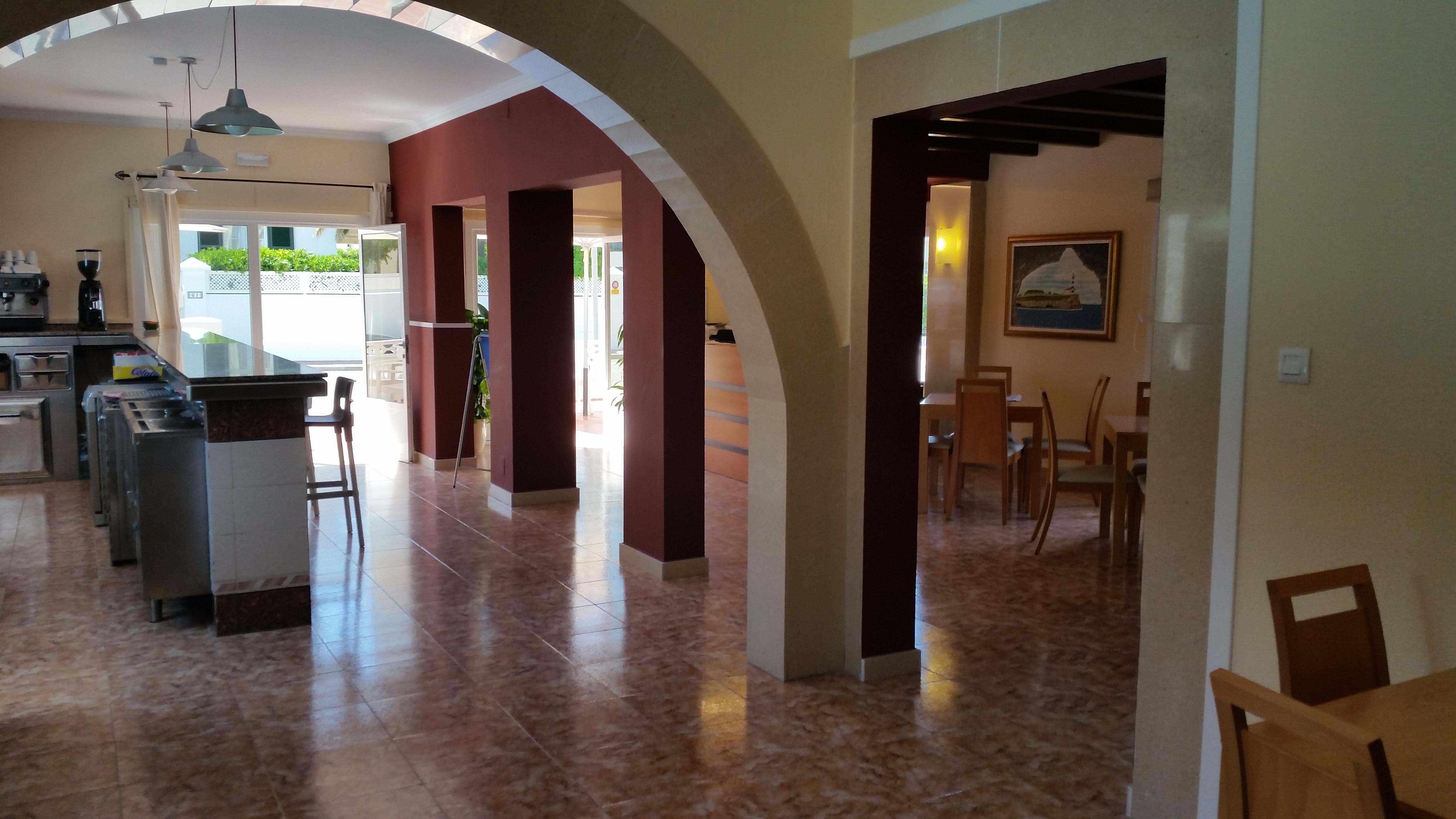 Hotel Madrid Ситадела Екстериор снимка