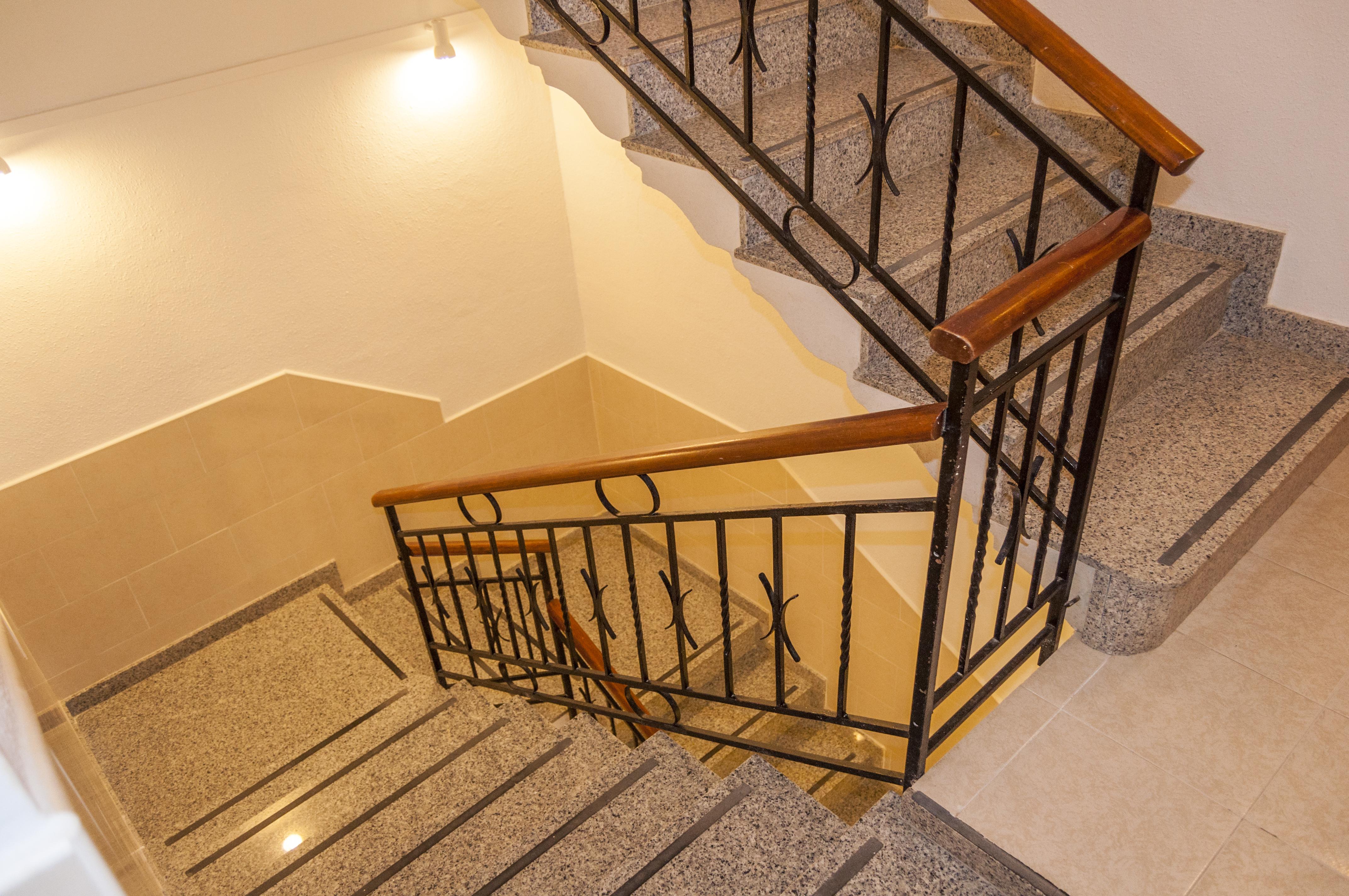 Hotel Madrid Ситадела Екстериор снимка