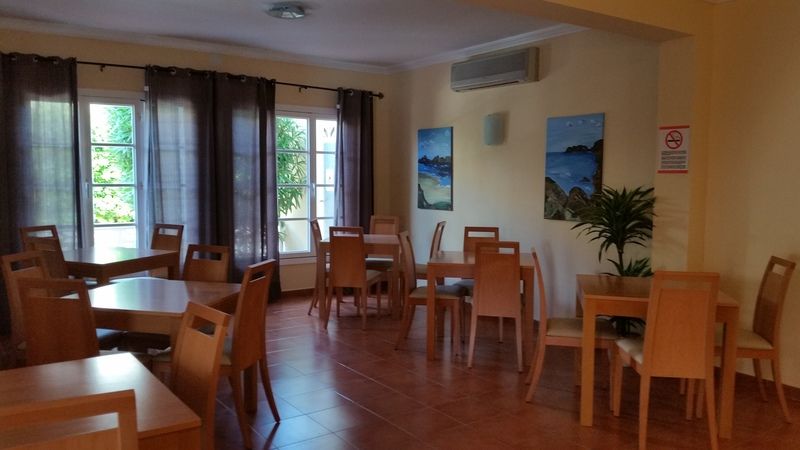 Hotel Madrid Ситадела Екстериор снимка