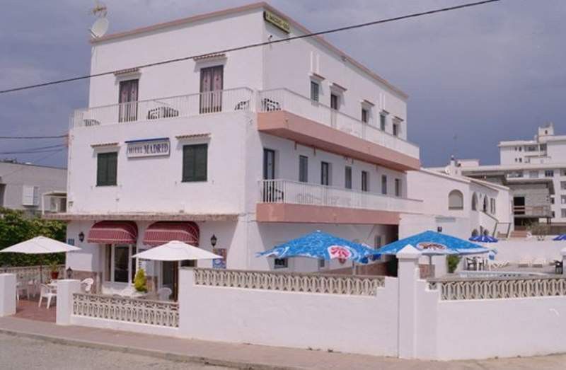 Hotel Madrid Ситадела Екстериор снимка